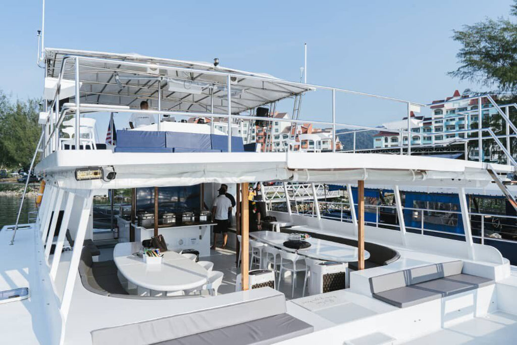 Ocean Magic Private Yacht Charter – Luxury Sunset & Party Cruise Experience (4 Hours)