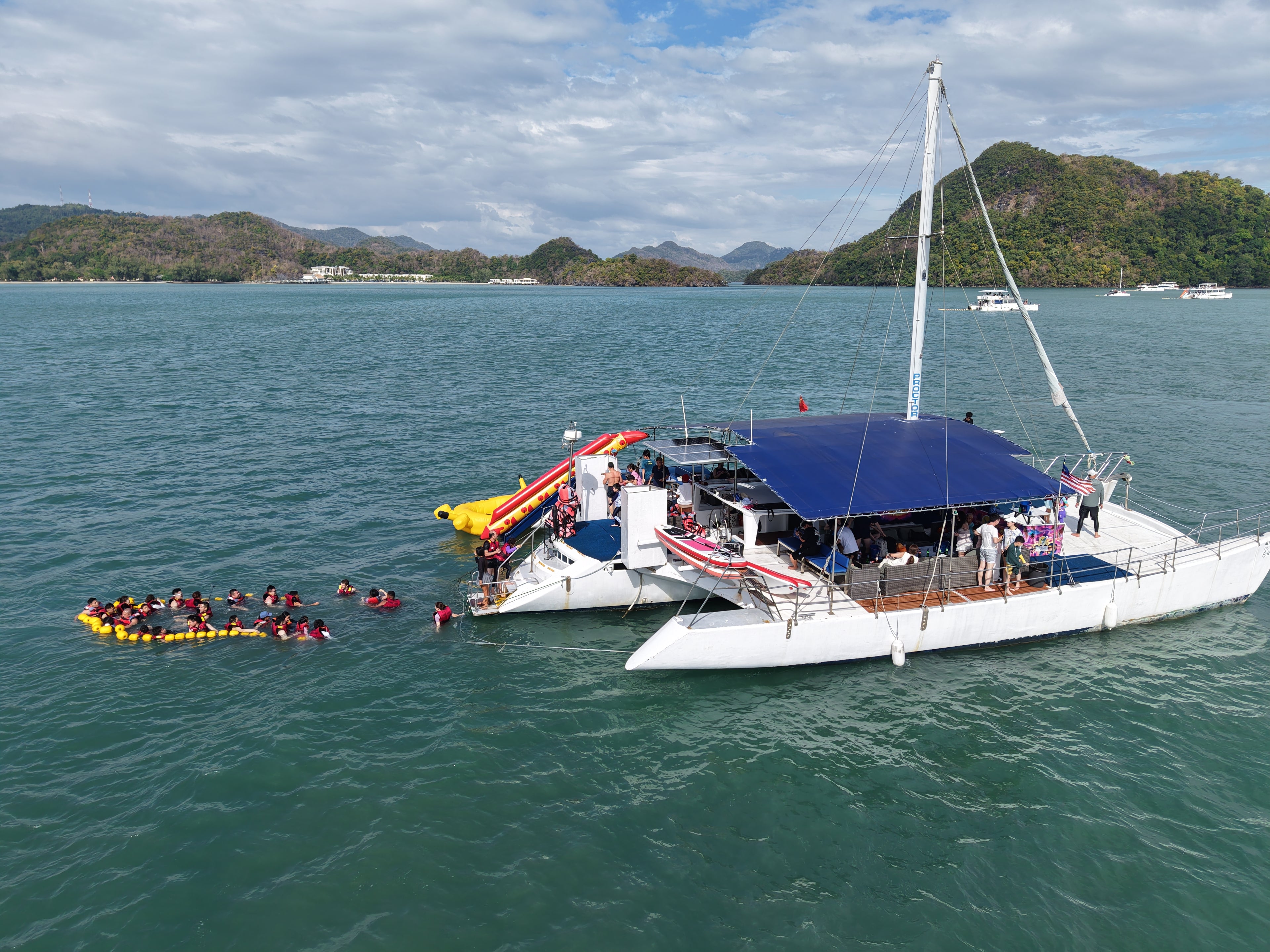 Erica Private Yacht Charter – Grand Luxury Party Cruise Experience (4 Hours)