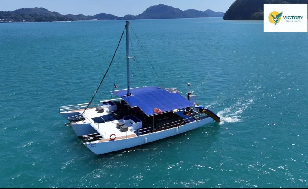 Erica Private Yacht Charter – Grand Luxury Party Cruise Experience (4 Hours)