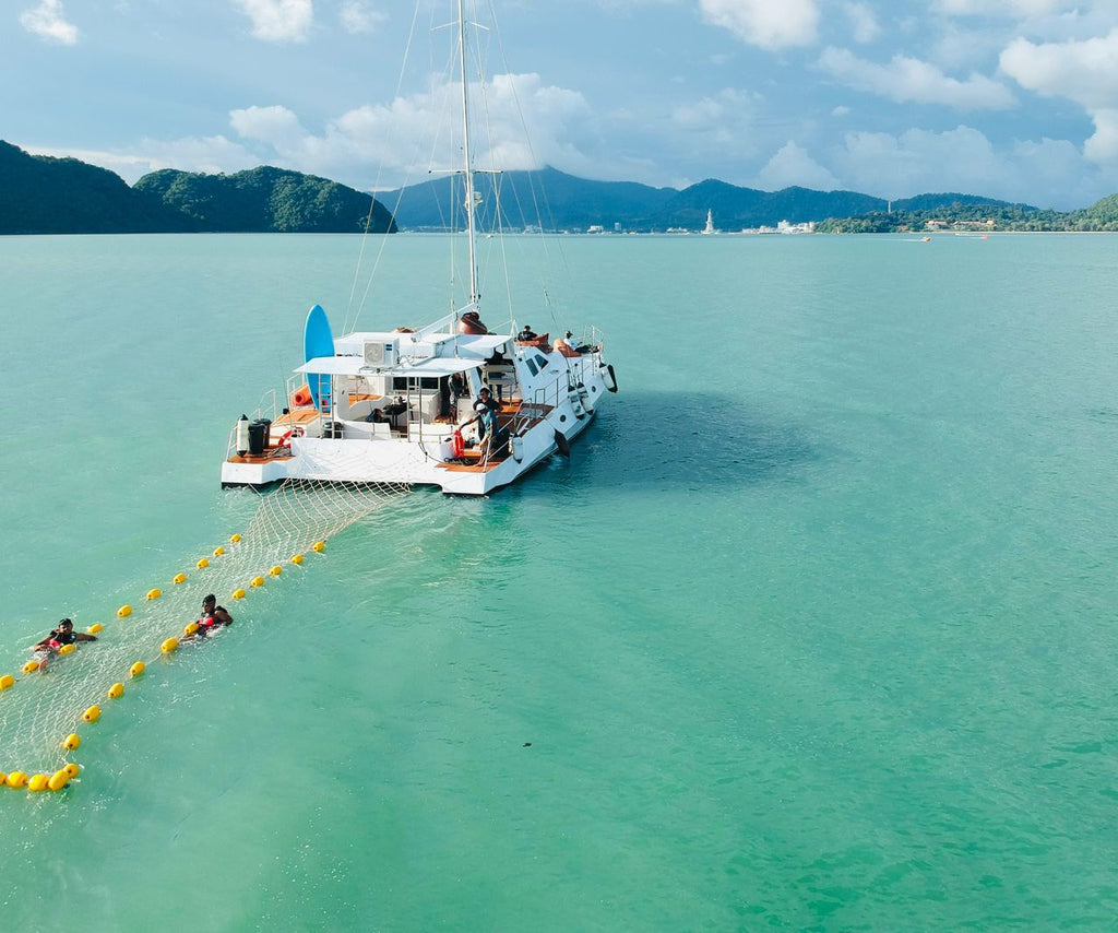 Free Soul Private Yacht Charter – Premium Luxury Cruise Experience (4 Hours)