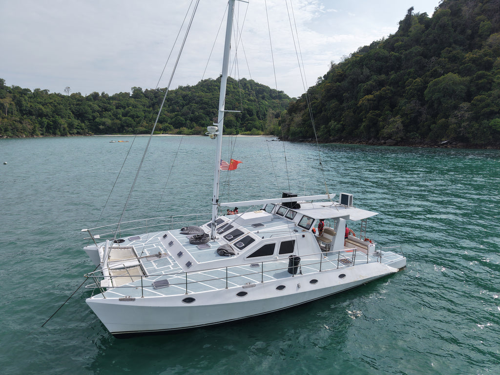Free Soul Private Yacht Charter – Premium Luxury Cruise Experience (4 Hours)