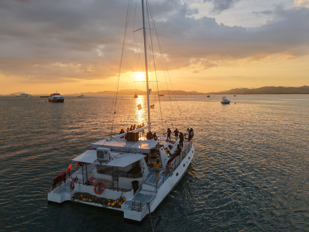 Free Soul Private Yacht Charter – Premium Luxury Cruise Experience (4 Hours)