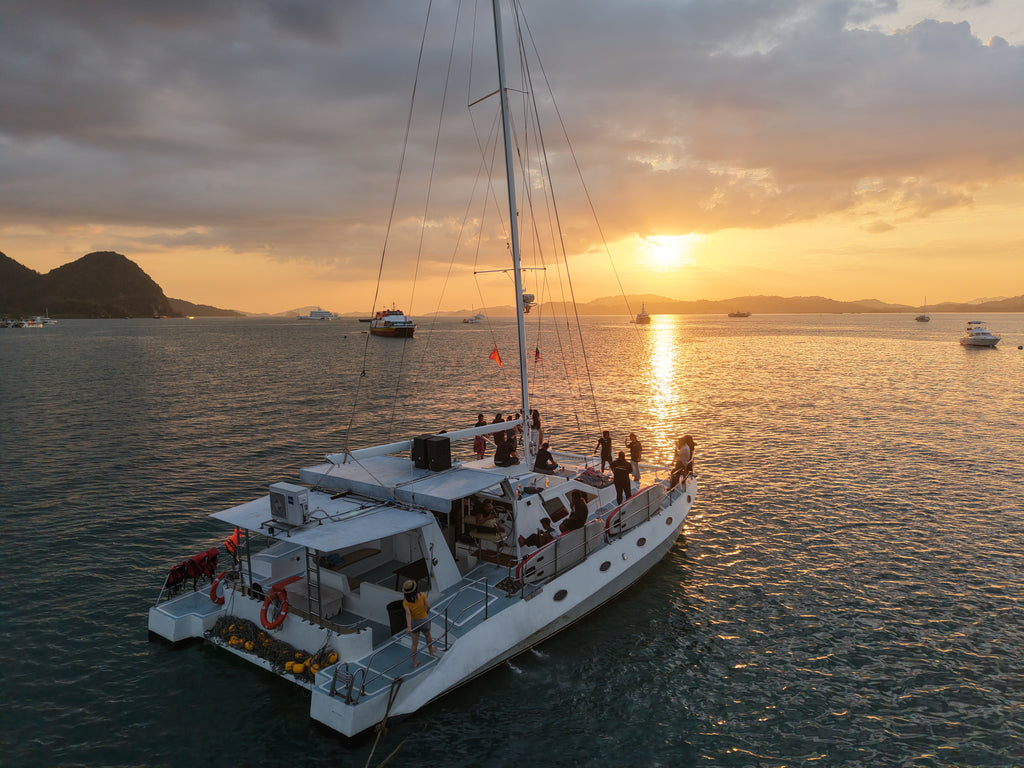 Free Soul Private Yacht Charter – Premium Luxury Cruise Experience (4 Hours)
